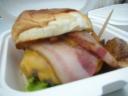 ベーコンチーズバーガー!